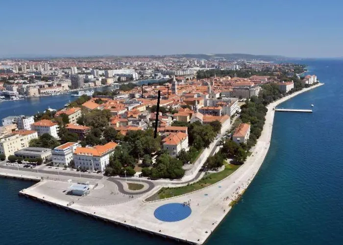 Old Town * Ζαντάρ